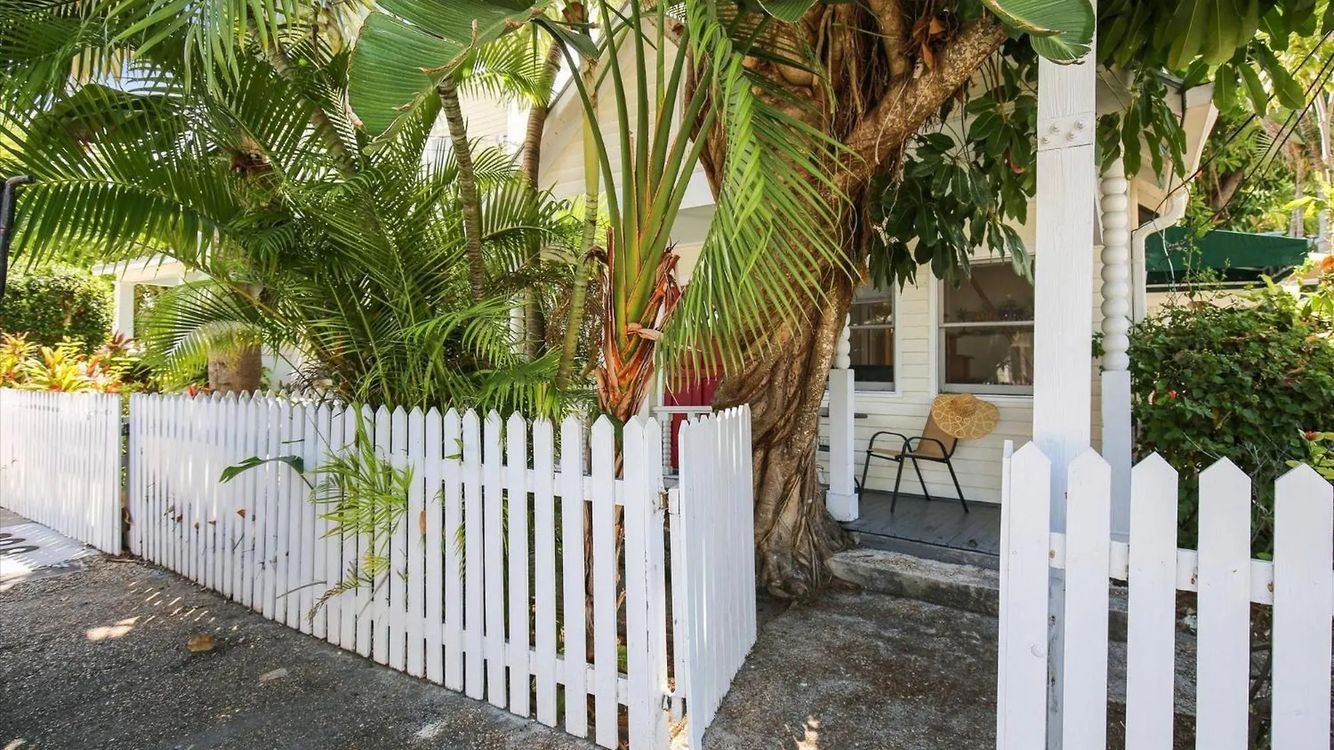 Ibis By Avantstay Close To Duval Street W Shared Pool Month Long Only