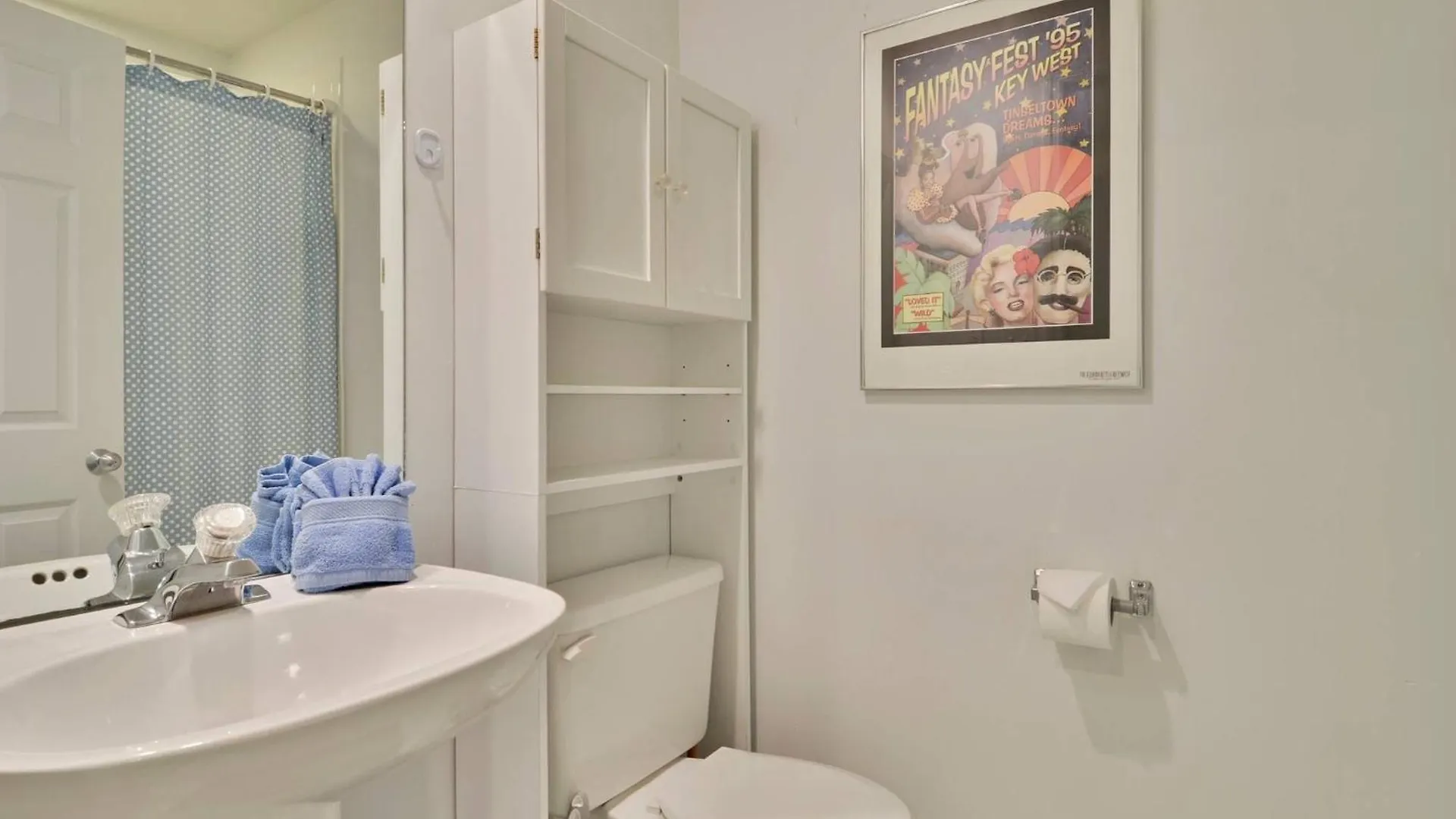 Artist Garden By Avantstay Great Location W Balcony Outdoor Dining Shared Pool Bbq Week Long