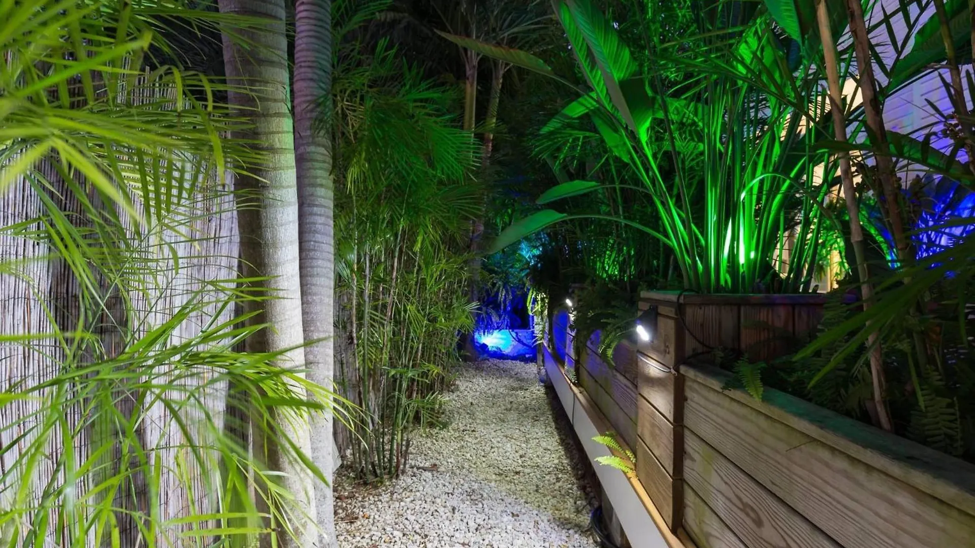 Holiday home Serenity By Avantstay In Old Town W Shared Pool Month Long Only Key West