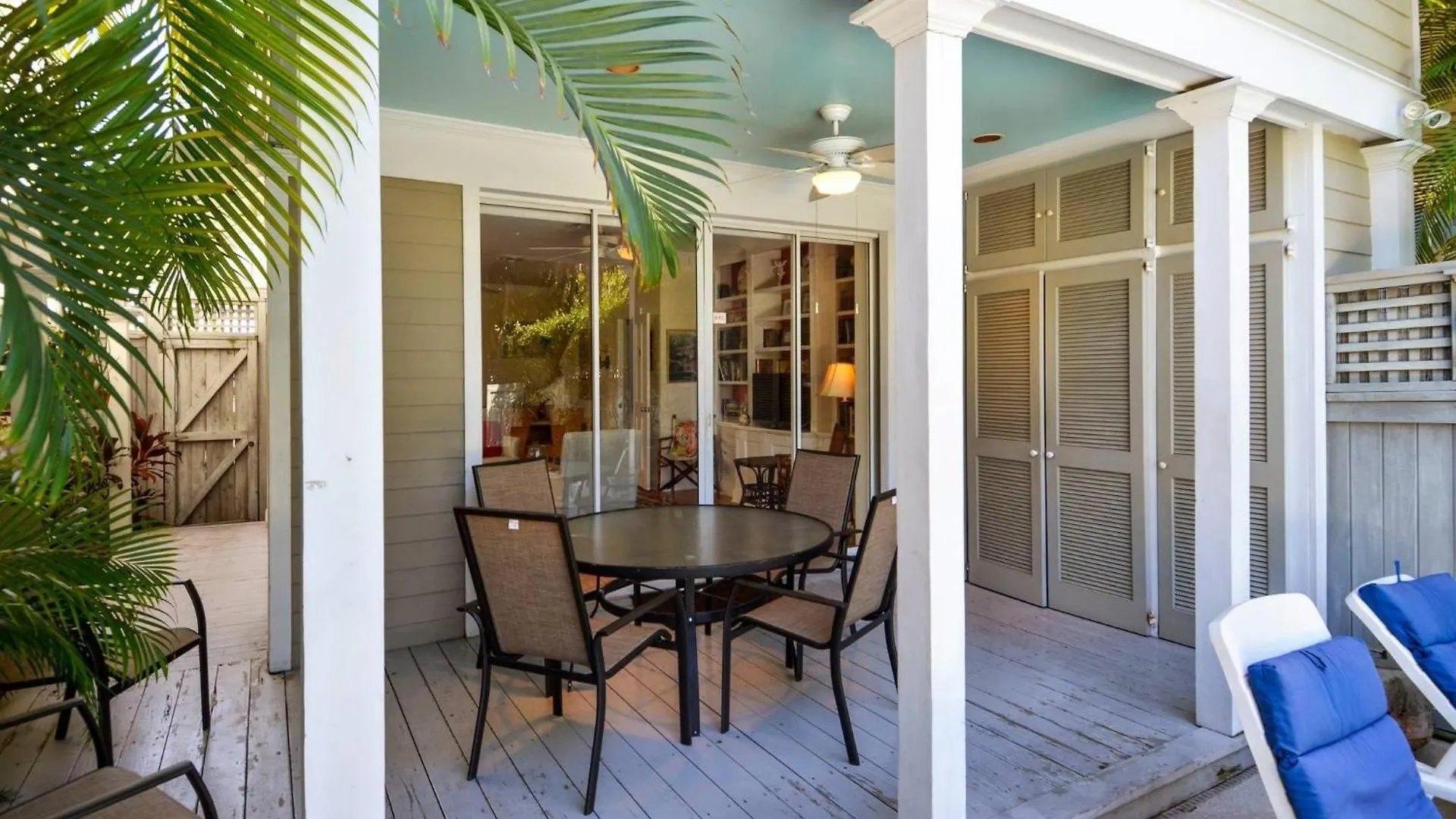 Holiday home Tropical Dreaming By Avantstay 4 Blks To Private Pool Key West