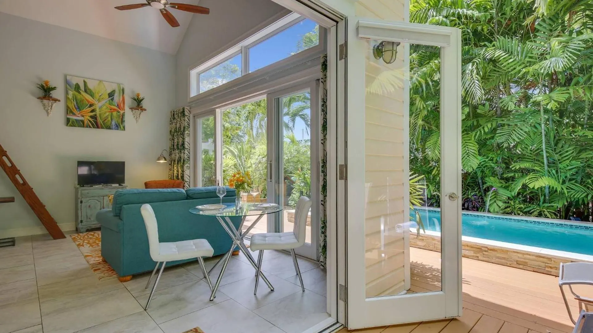 Serenity By Avantstay In Old Town W Shared Pool Month Long Only Key West