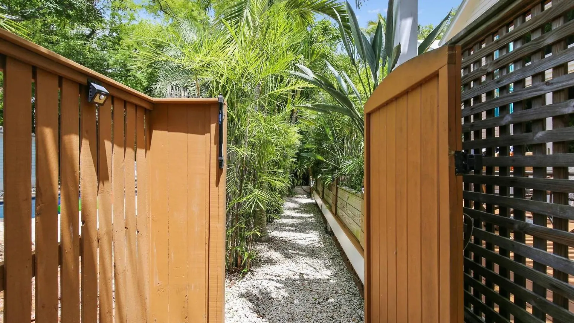 Holiday home Serenity By Avantstay In Old Town W Shared Pool Month Long Only *