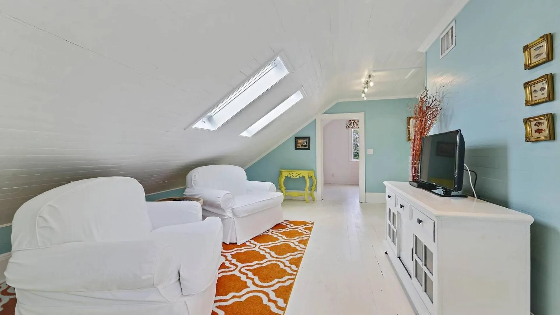Lighthouse By Avantstay Walk To Southernmost Point W Private Pool Patio Month Long Key West