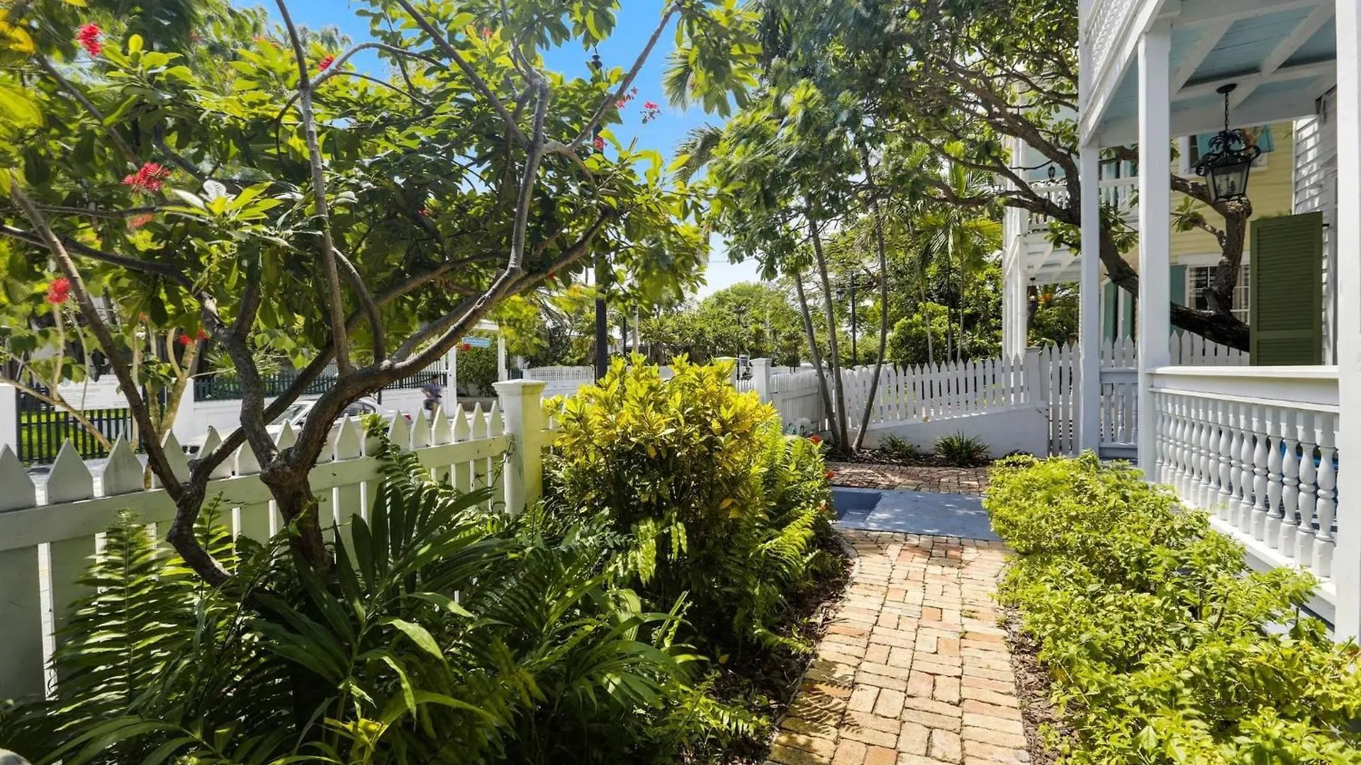 Holiday home Lighthouse By Avantstay Walk To Southernmost Point W Private Pool Patio Month Long *