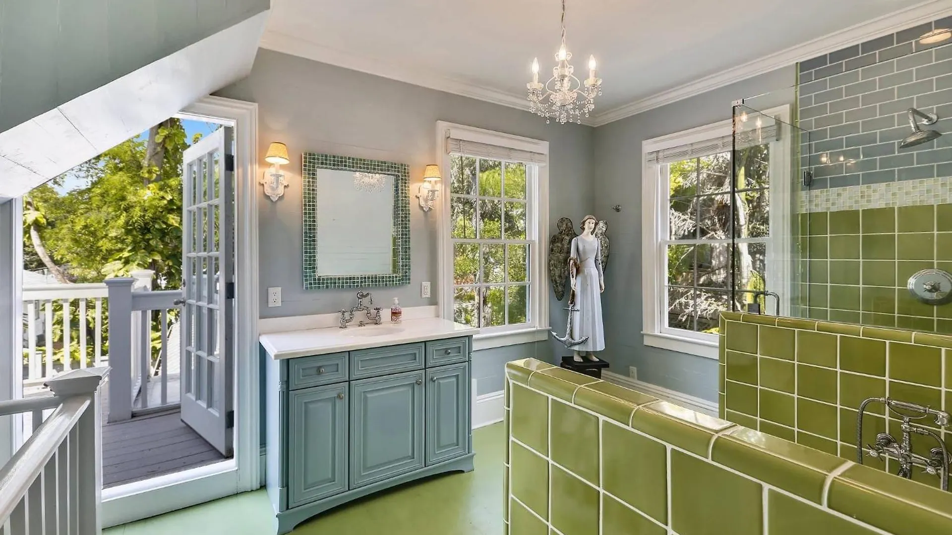 Lighthouse By Avantstay Walk To Southernmost Point W Private Pool Patio Month Long Key West