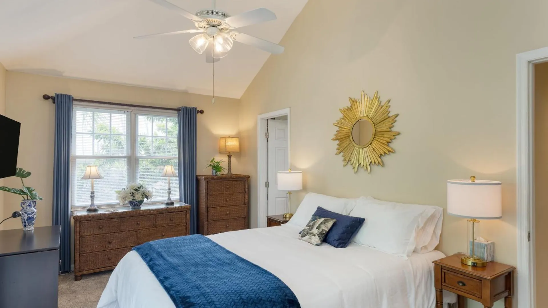 Keys To Paradise By Avantstay Balcony Pool Golf Holiday home *
