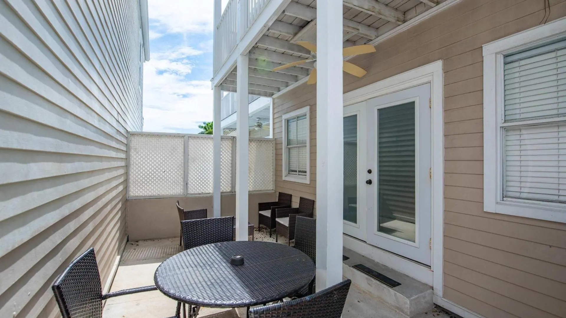Apartment Sea Esta - Duval Square Key West