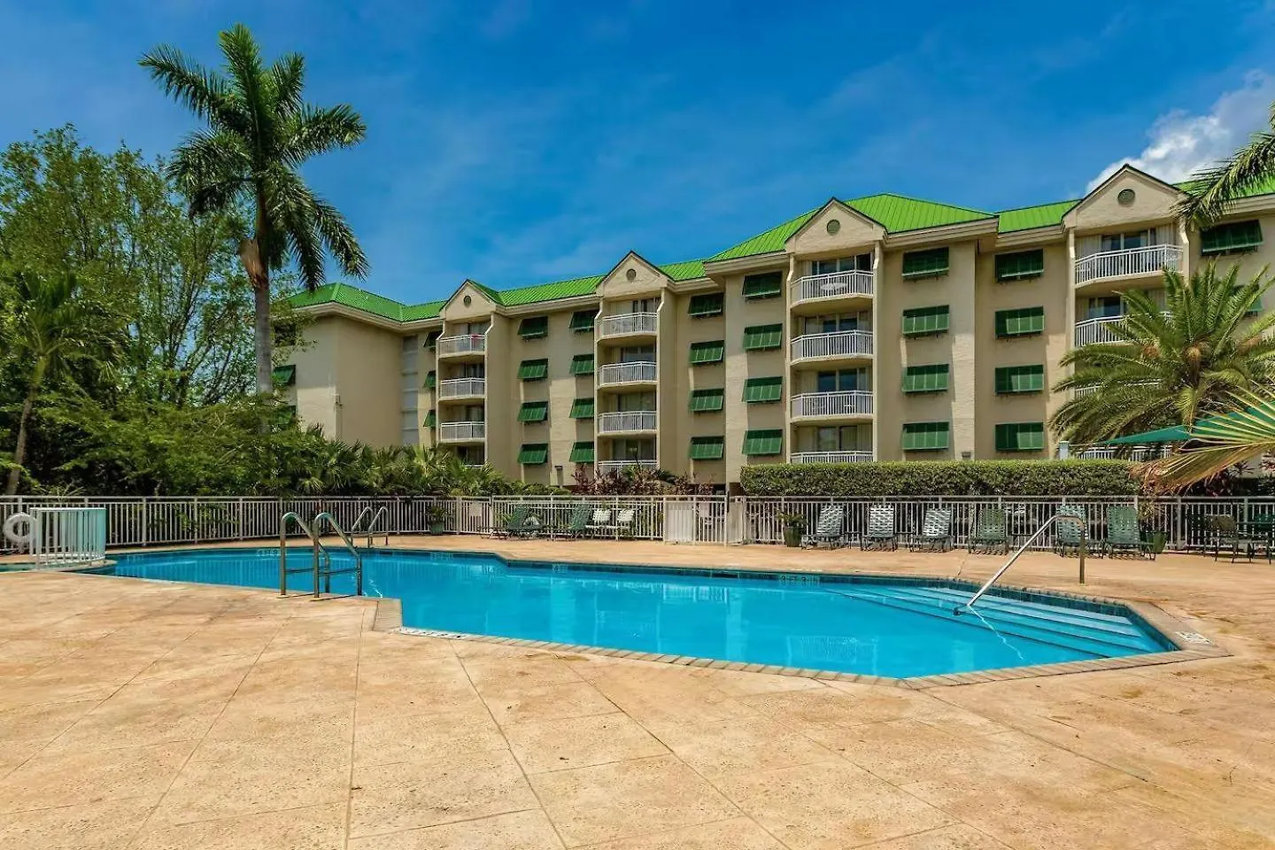 Butterfly Nest - Sunrise Apartment Key West