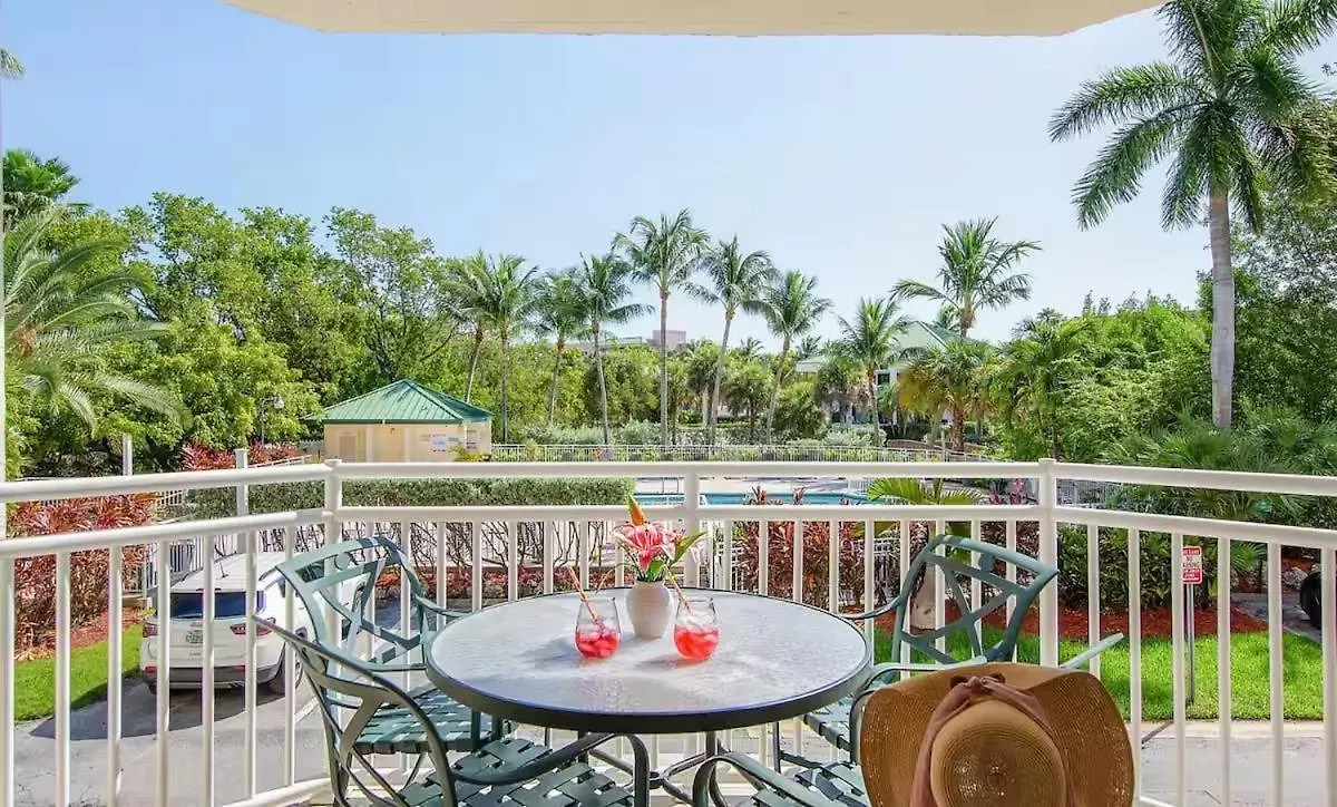 Butterfly Nest - Sunrise Apartment Key West