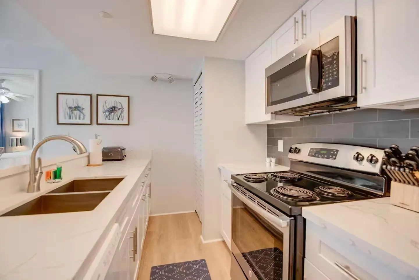 Butterfly Nest - Sunrise Apartment Key West