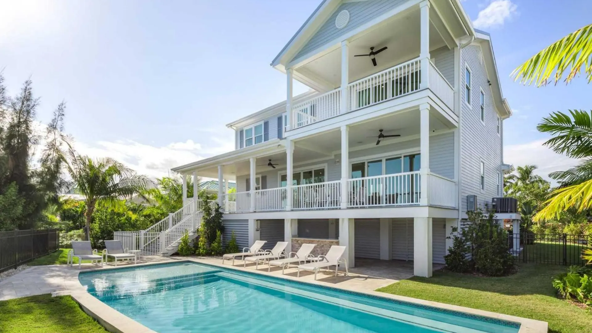 Holiday home Evershore House -pool, Parking, Dock!
