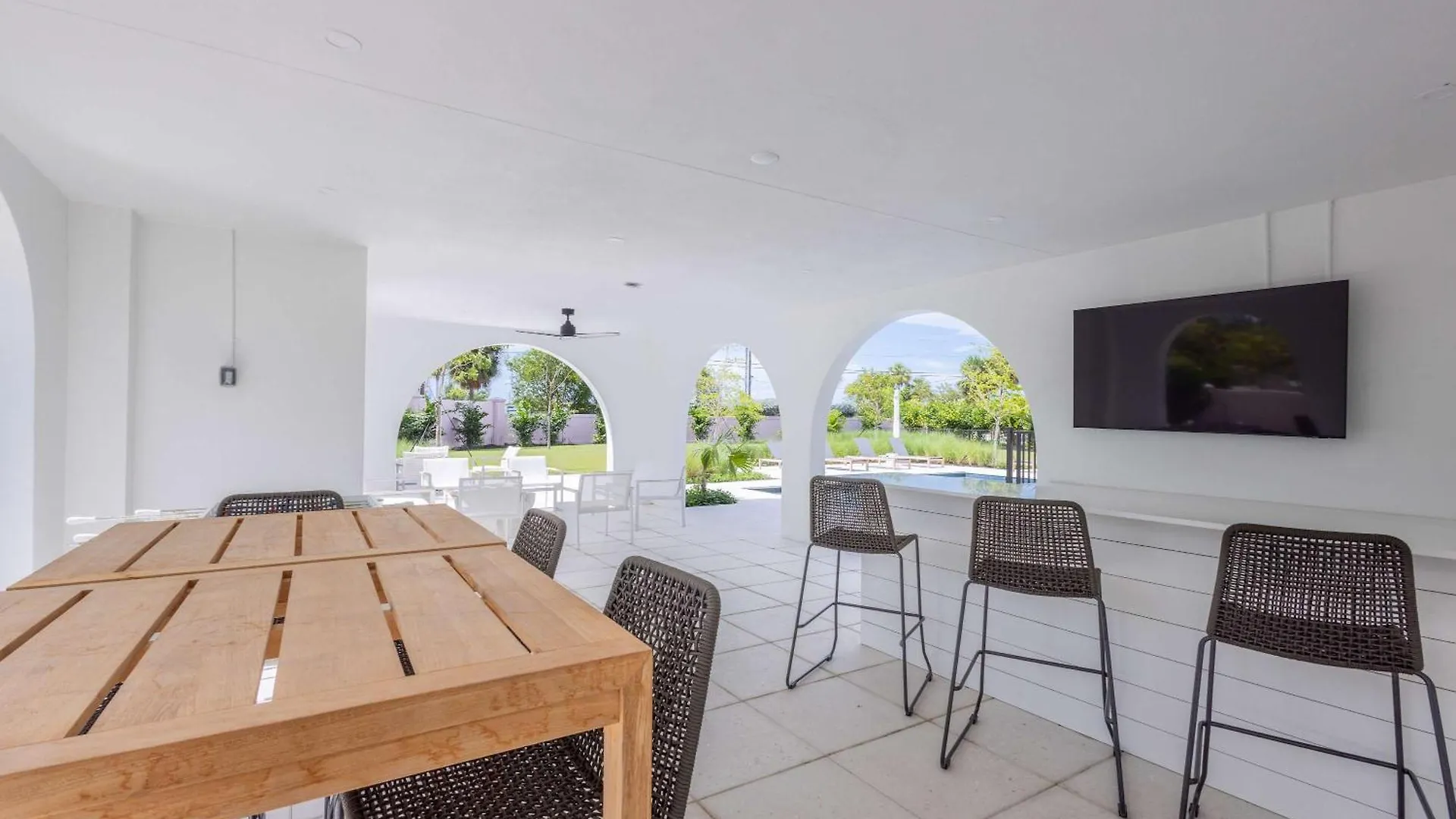 Brand New & Private Pool - Palmgale House * Key West