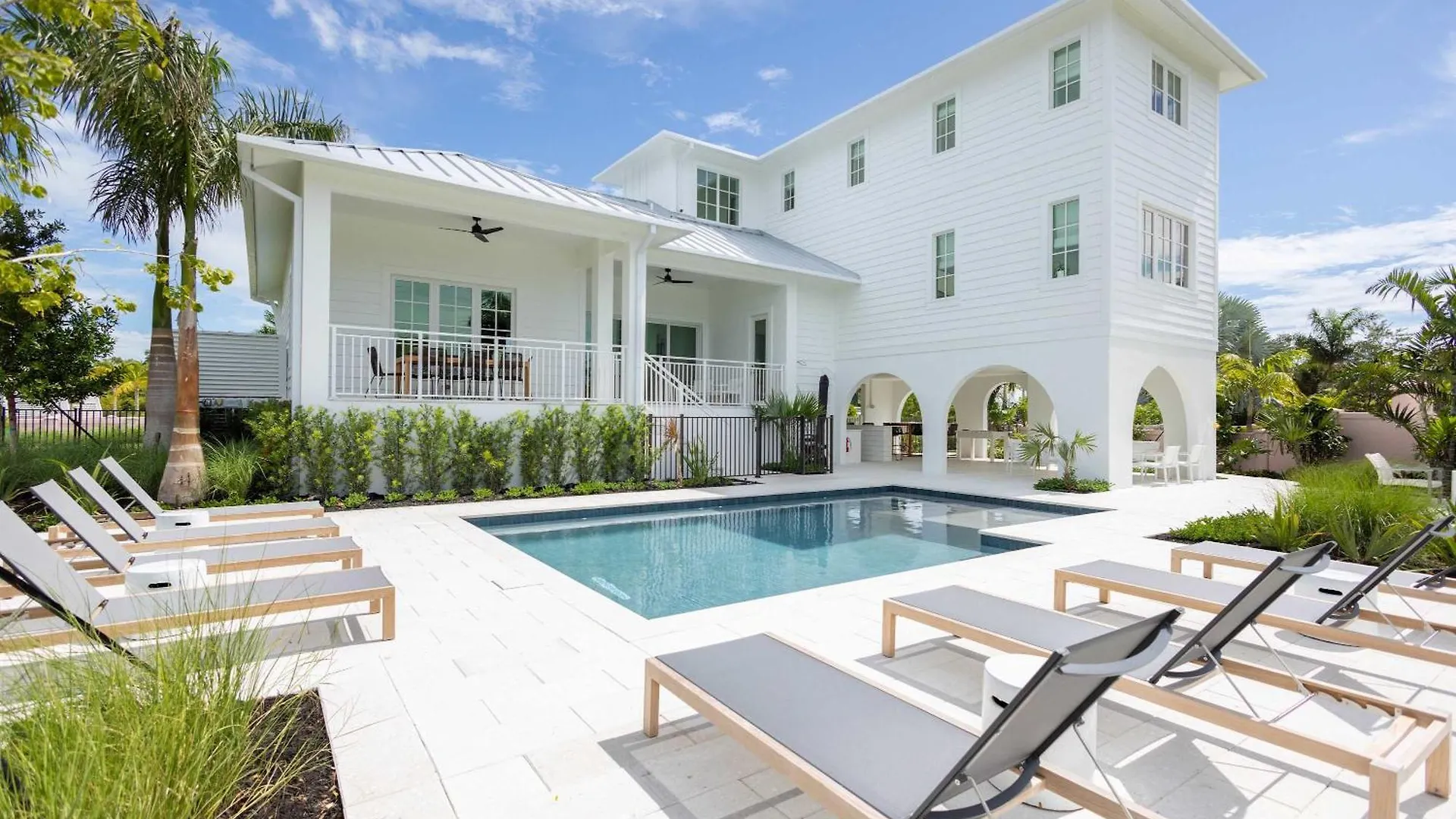 Holiday home Brand New & Private Pool - Palmgale House Key West