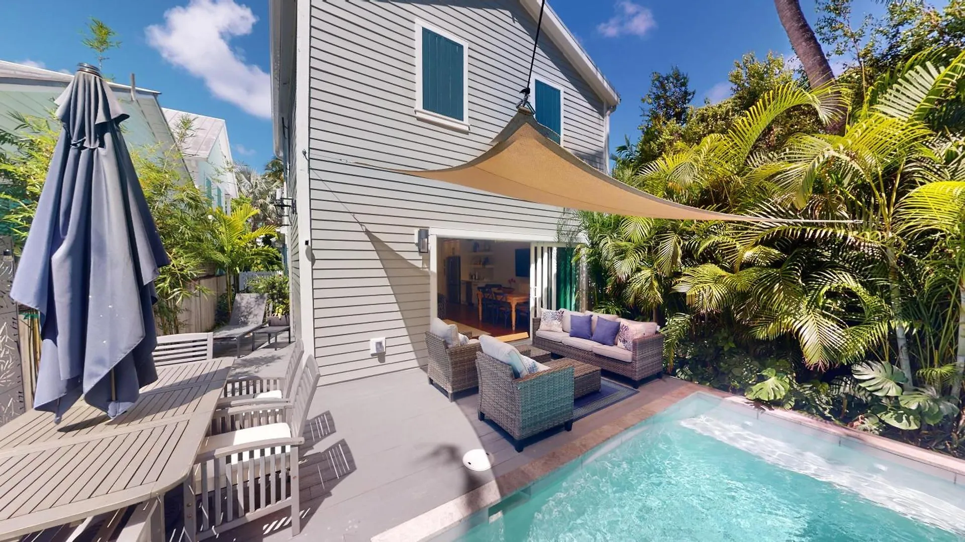 Ashe Street Serenade Holiday home