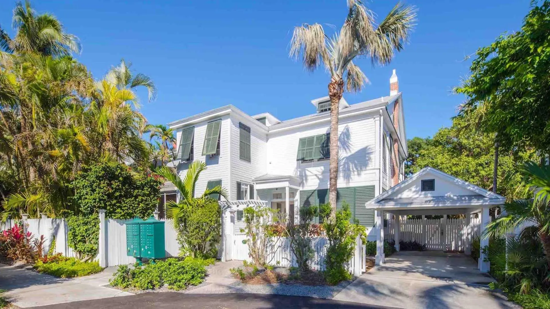 The Admirals Estate By Last Key Realty Holiday home
