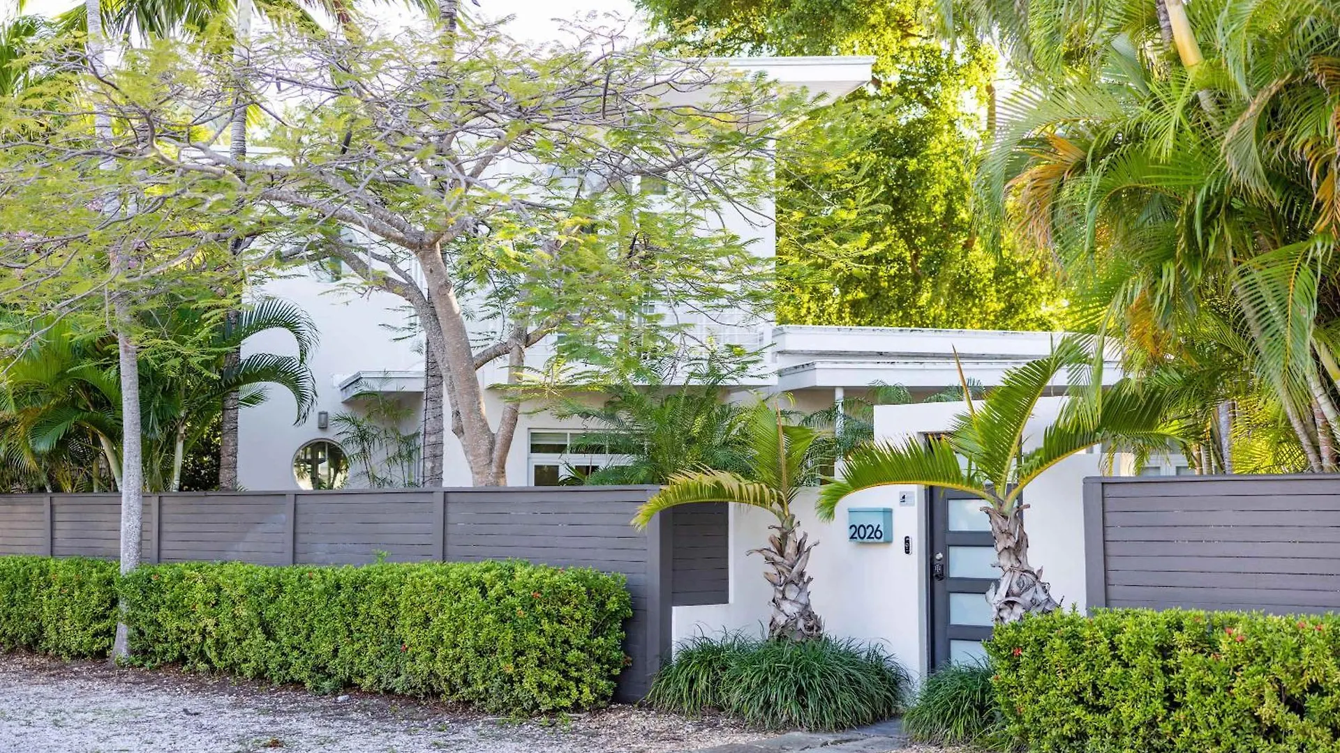 New Hidden Oasis- Waterfall Pool Close To Key West