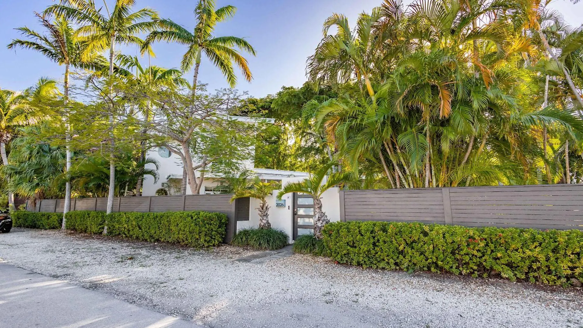 New Hidden Oasis- Waterfall Pool Close To * Key West