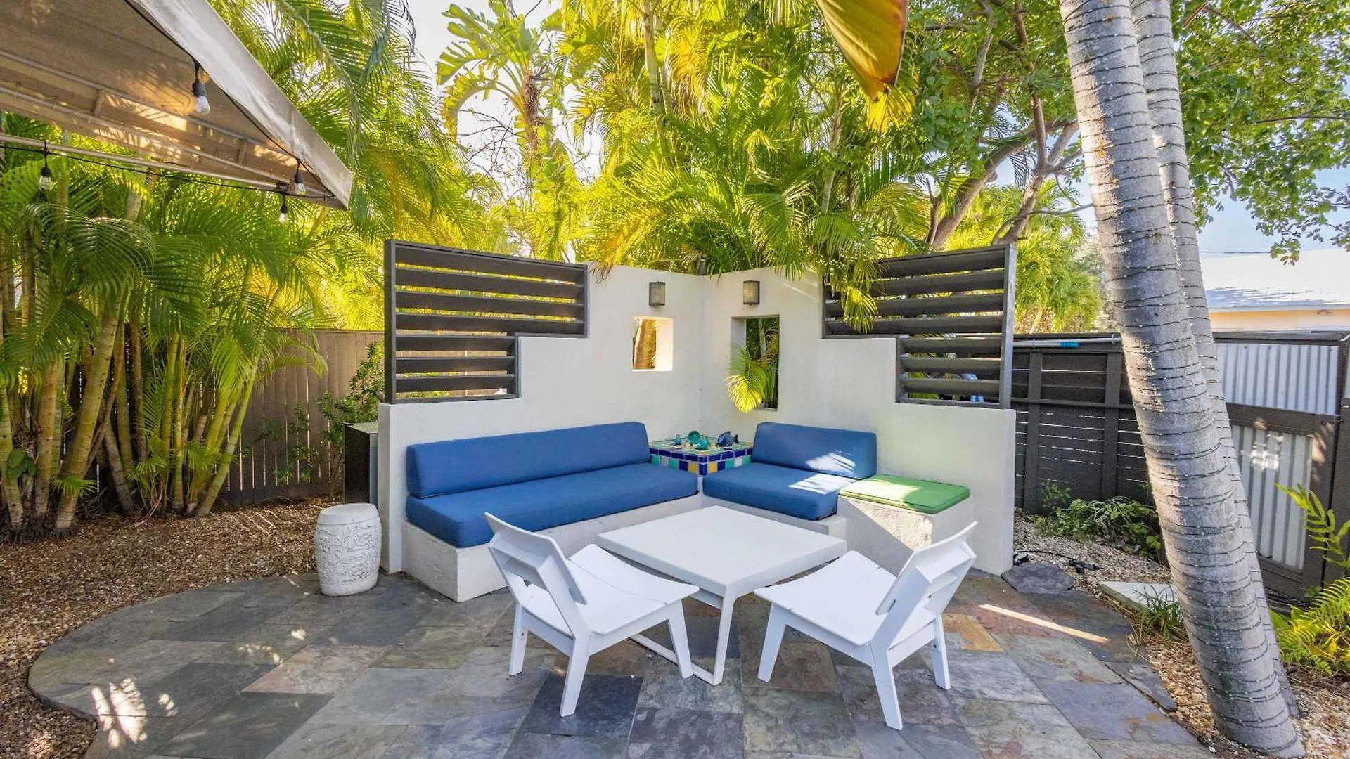 New Hidden Oasis- Waterfall Pool Close To Holiday home Key West