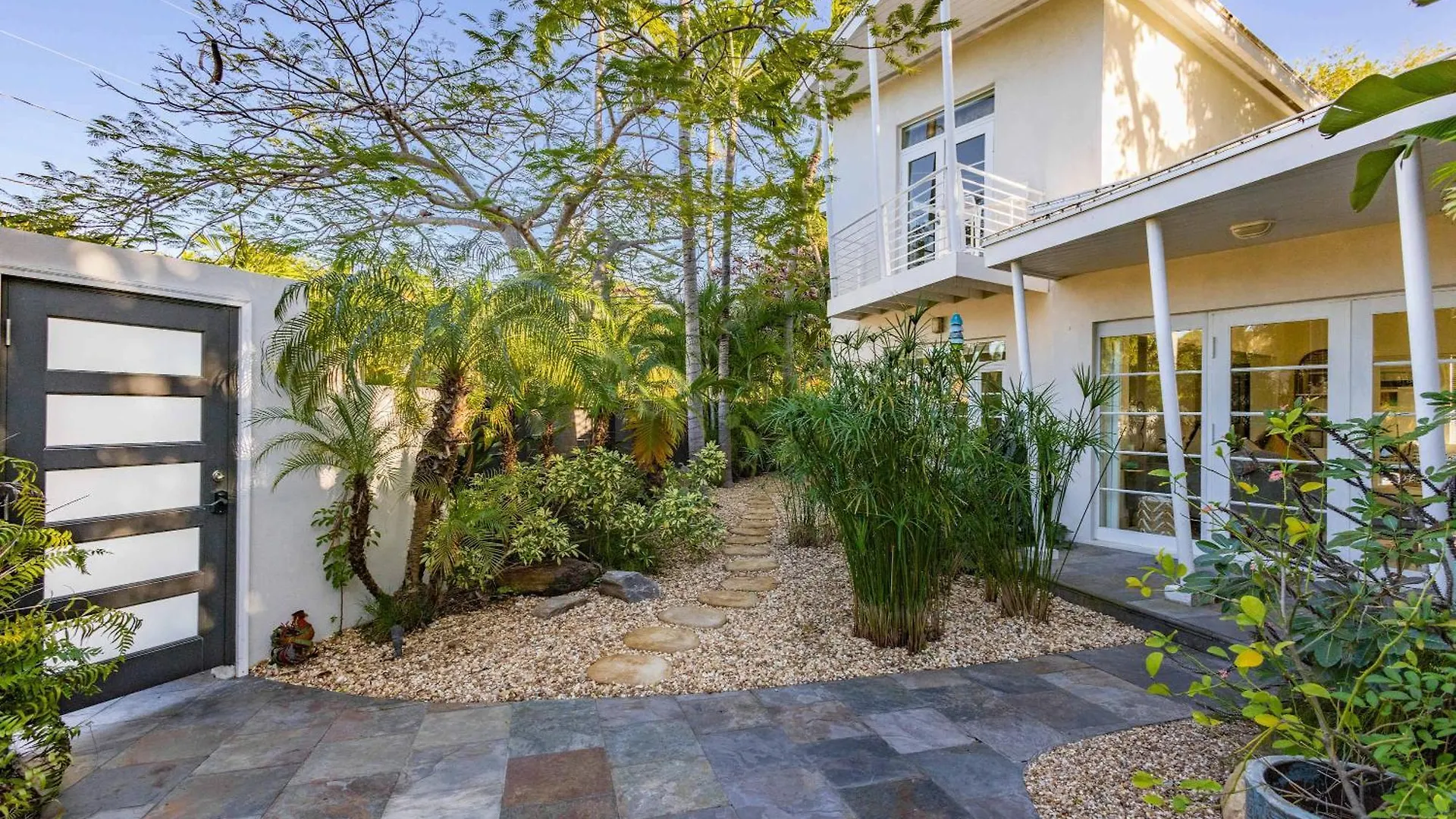 Holiday home New Hidden Oasis- Waterfall Pool Close To *
