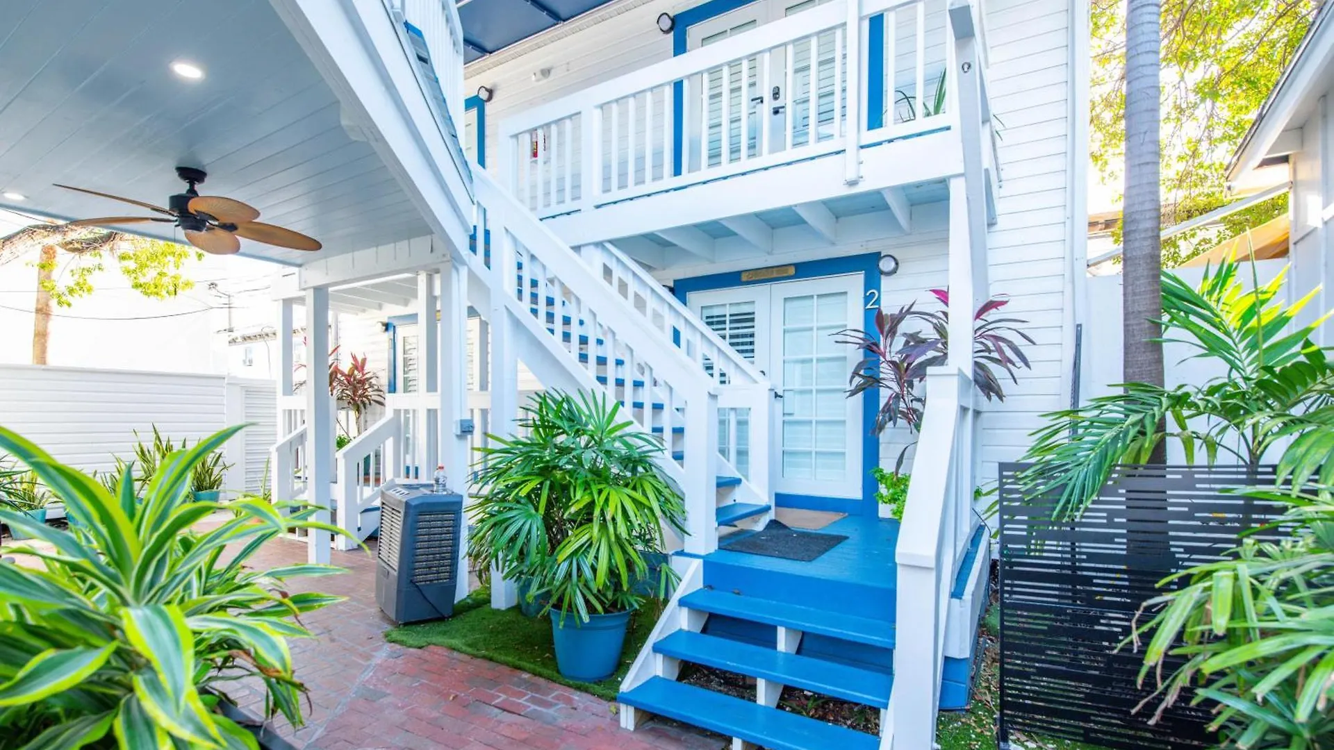 Custom House Inn All Apartament *
