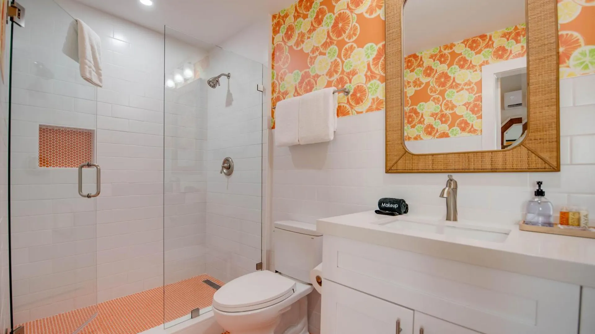 Apartament Custom House Inn All *