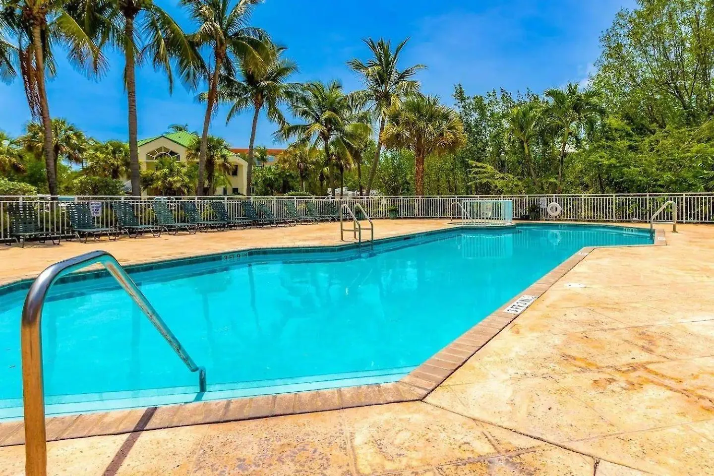 The Samana Cay - Sunrise Apartment *