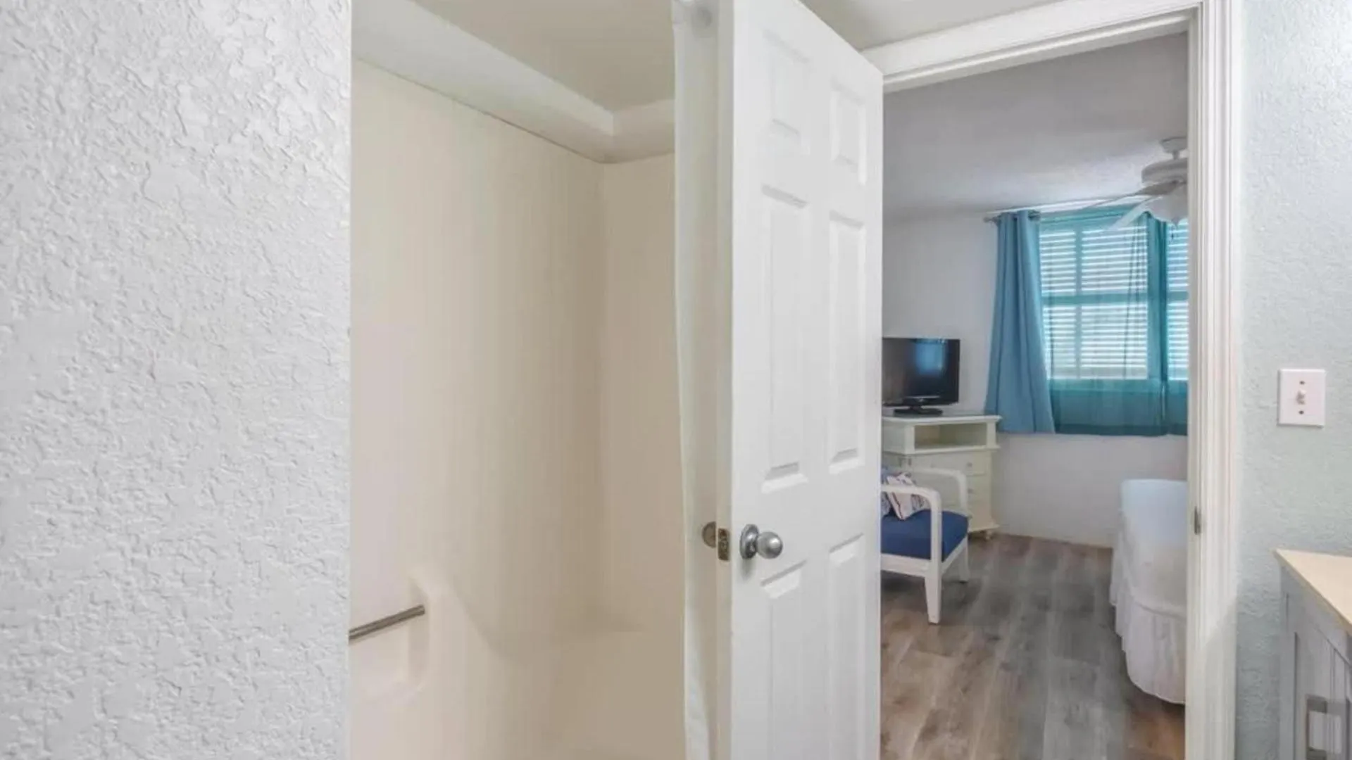 The Samana Cay - Sunrise Apartment Key West