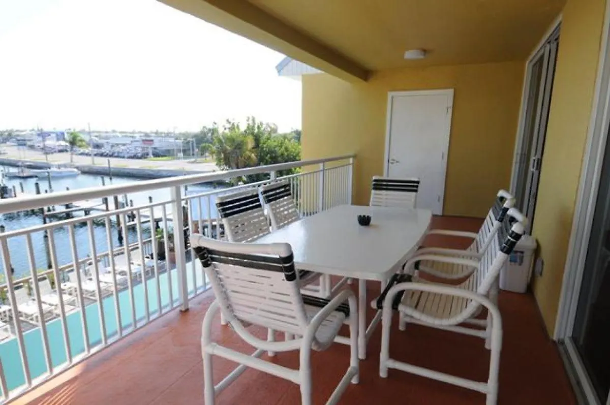 Сasa de vacaciones Dominica - New Waterfront Pool Dock 2 Bedroom 2 Bathroom