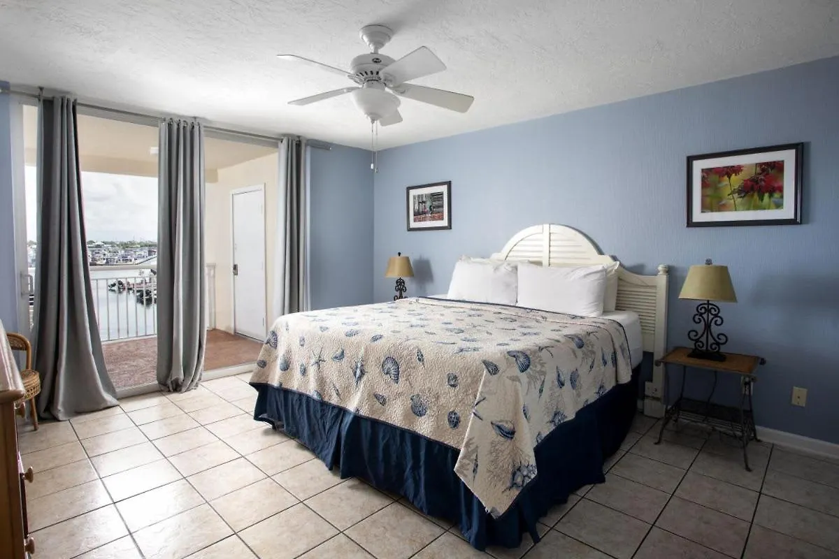 Сasa de vacaciones Dominica - New Waterfront Pool Dock 2 Bedroom 2 Bathroom *