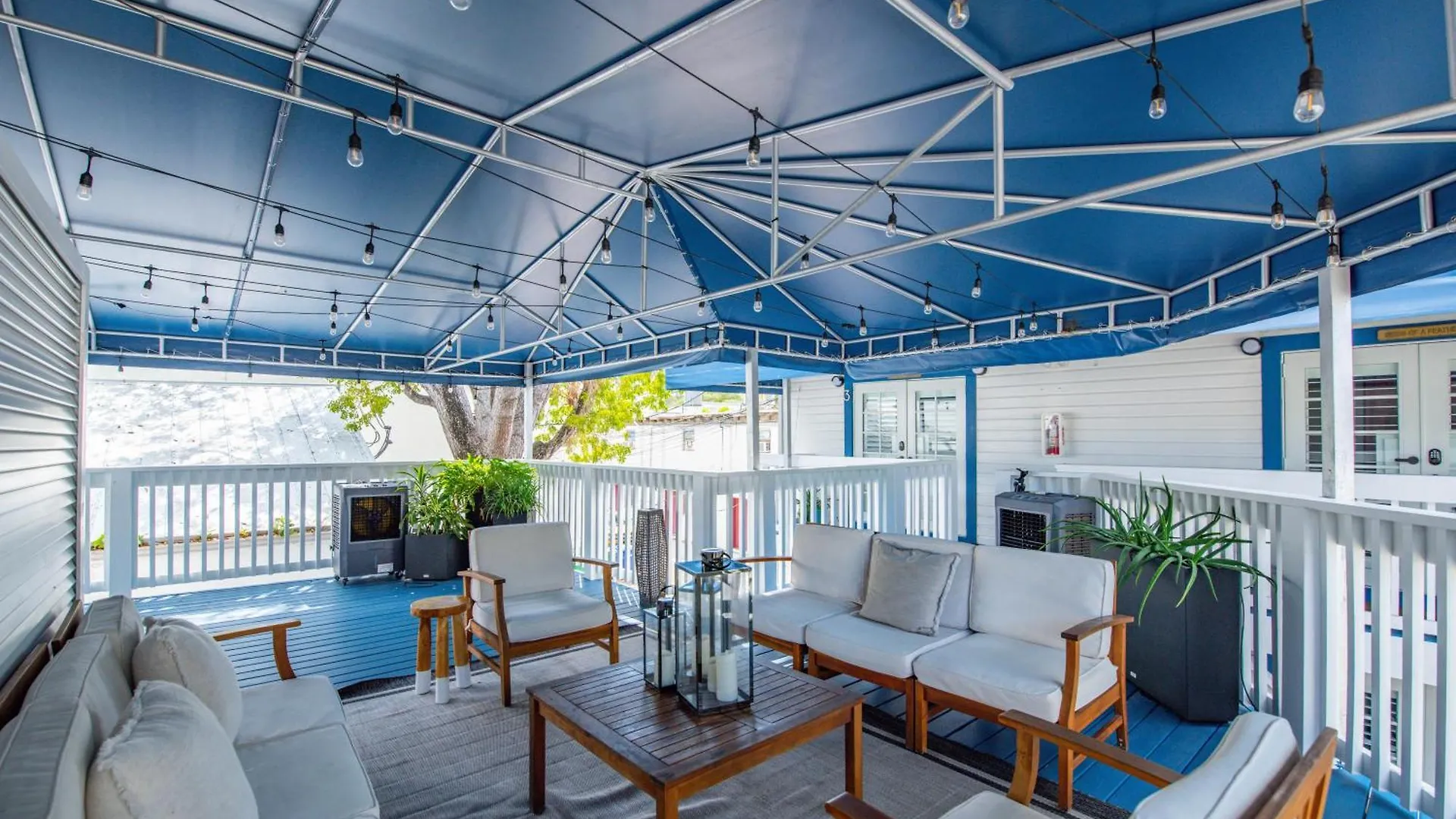 Underwater At Custom House Apartment Key West