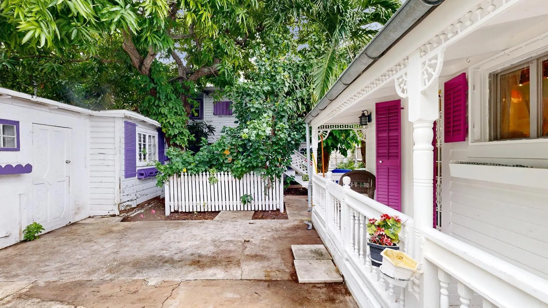 Gingerbread * Key West
