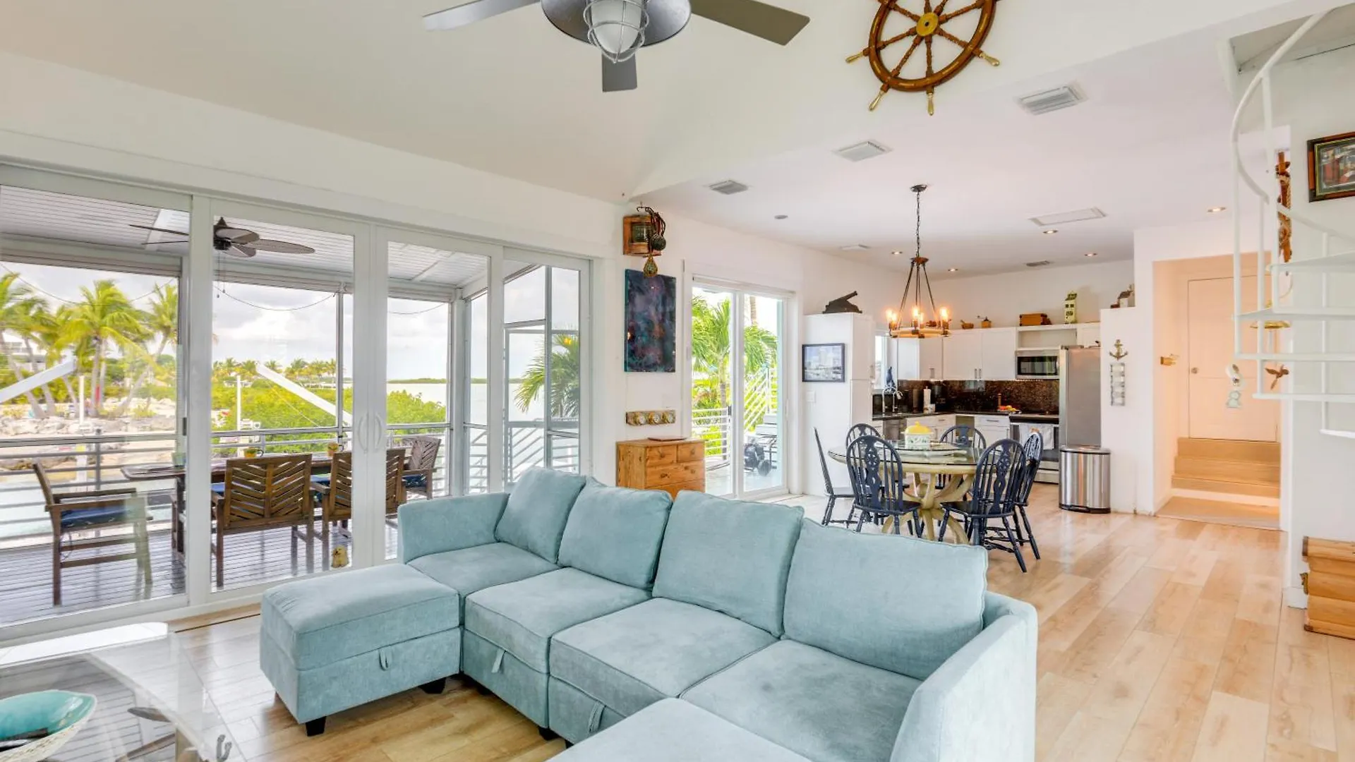 Dock And Balcony Serene Big Coppitt Key Escape Holiday home *