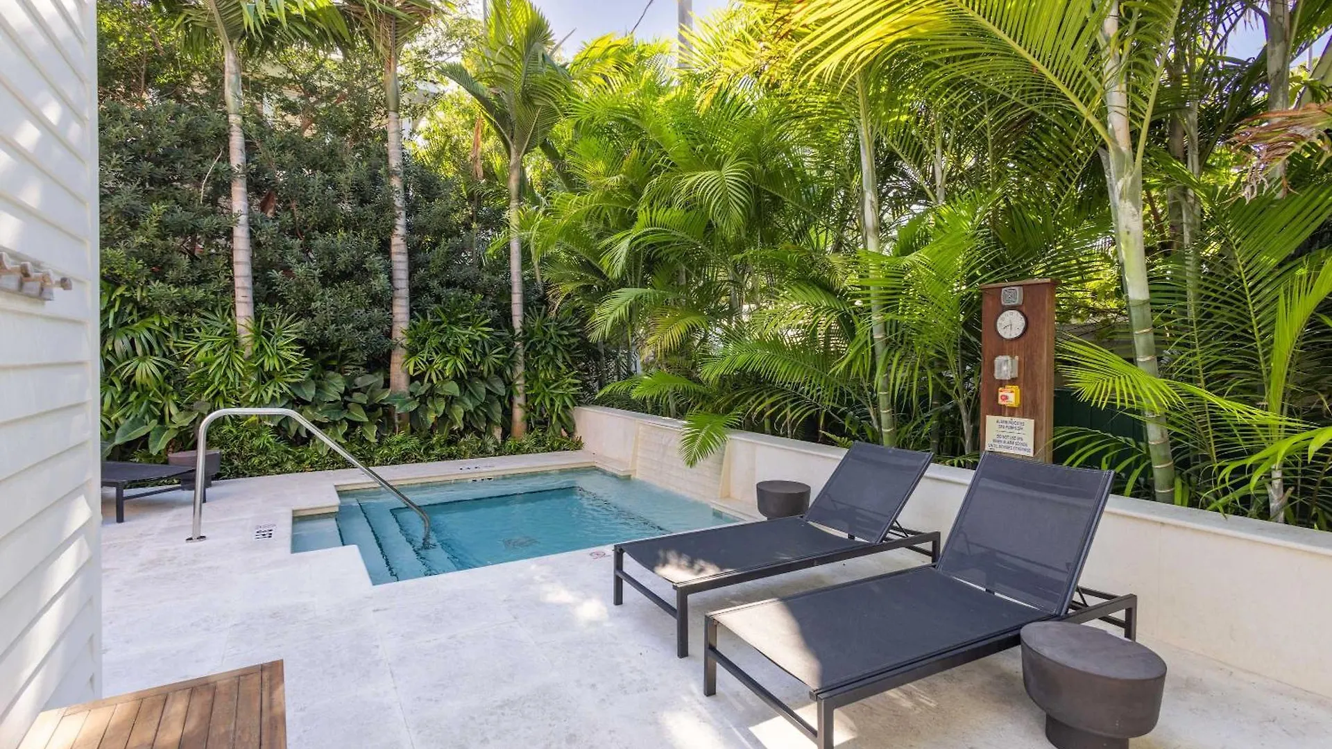 Inn Yellow At Grand Maloney Key West