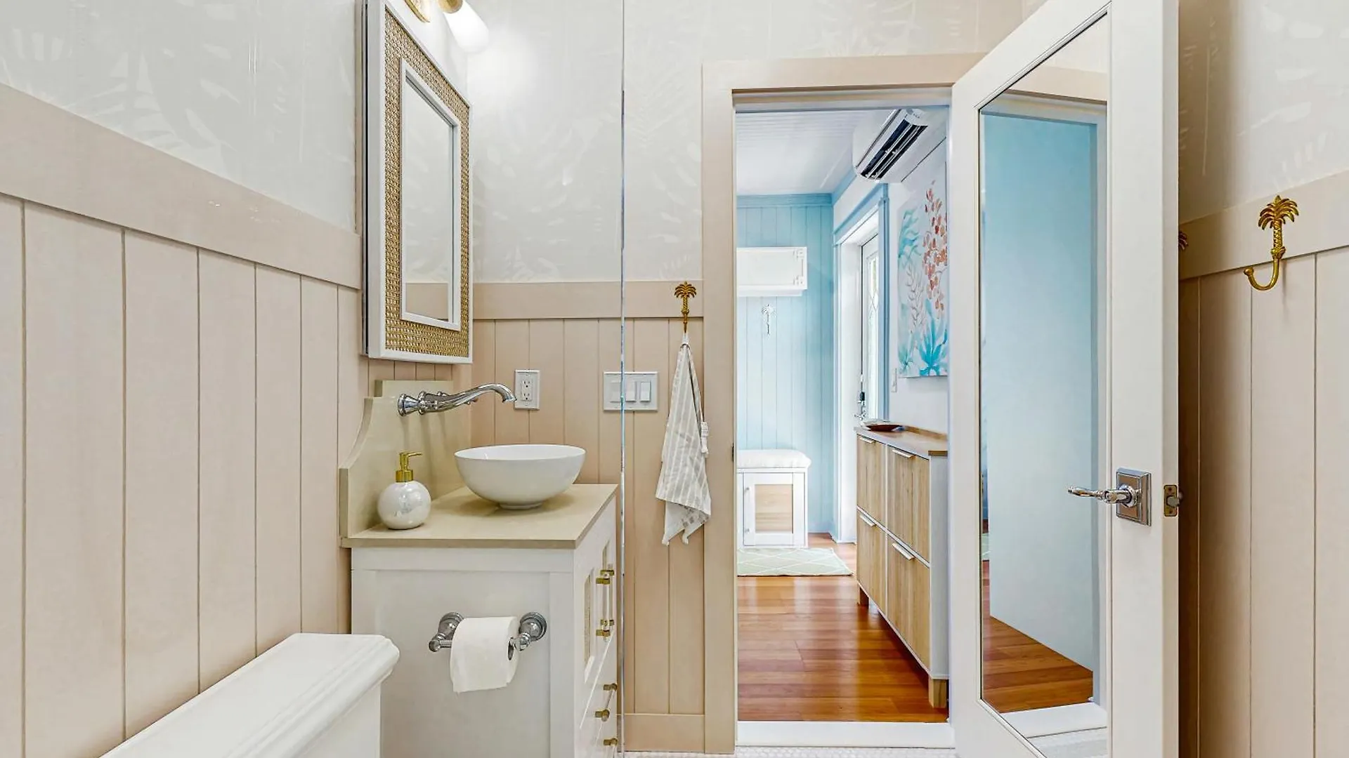 Periwinkle Place Apartment