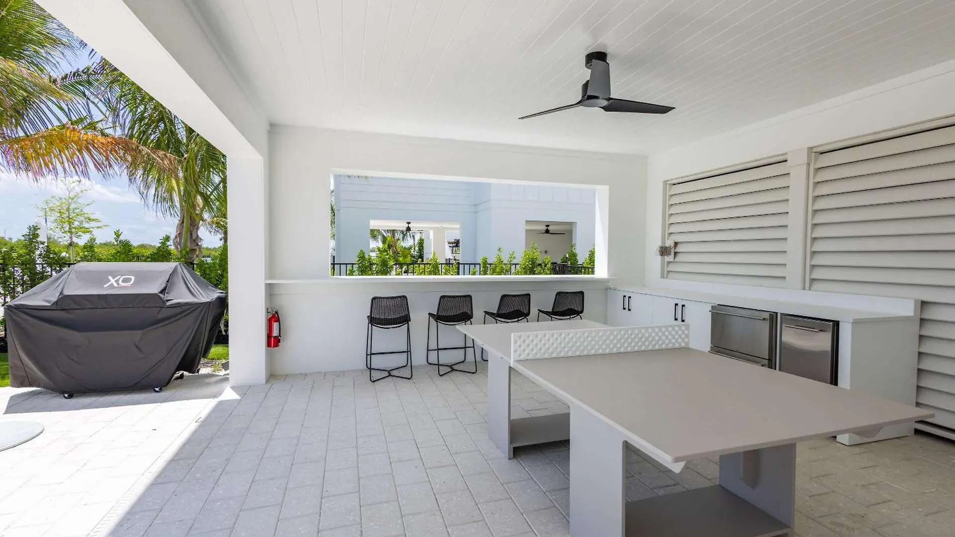 Parking Pool Dock - Starboard House Key West