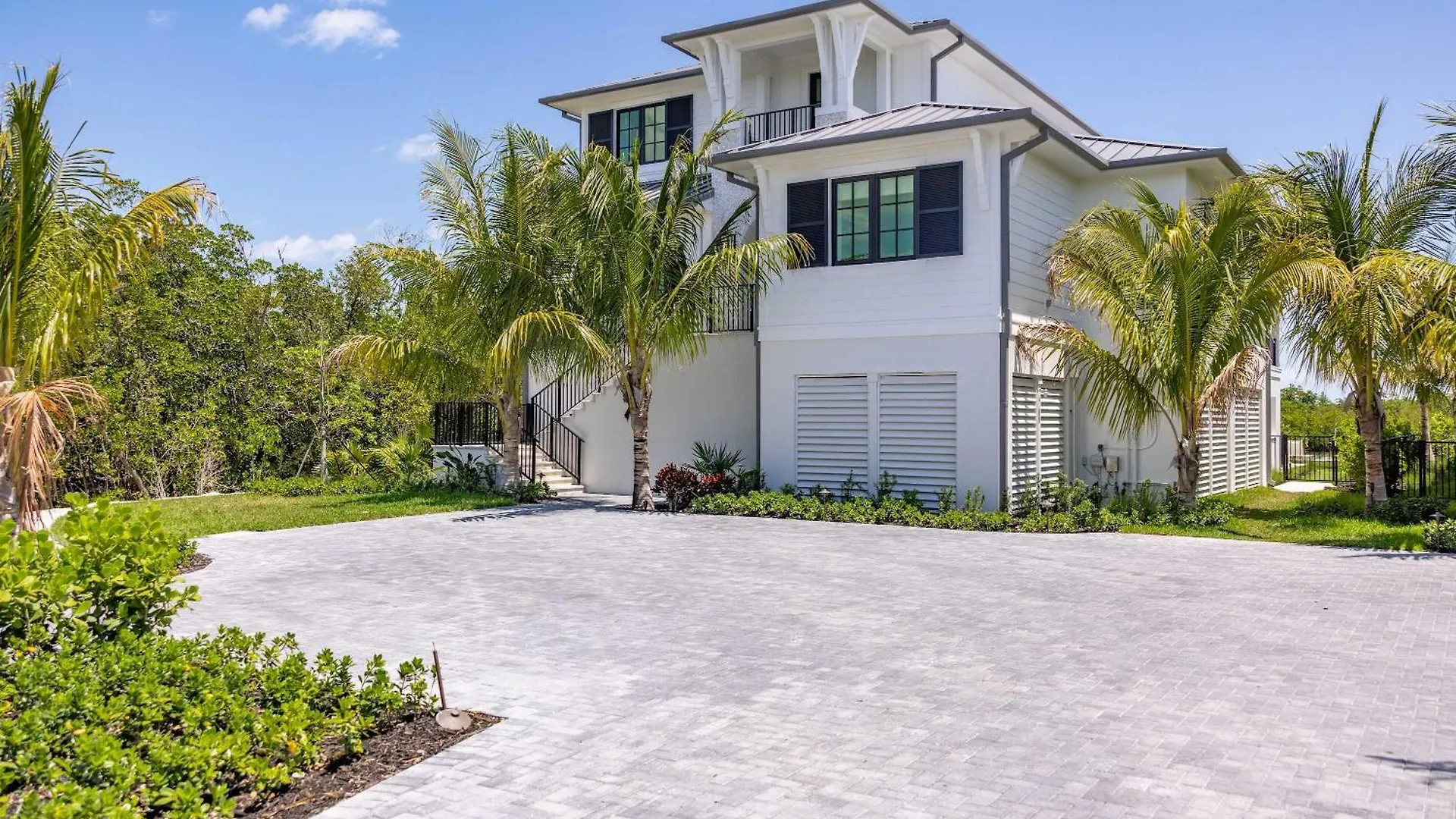 Parking Pool Dock - Starboard House * Key West