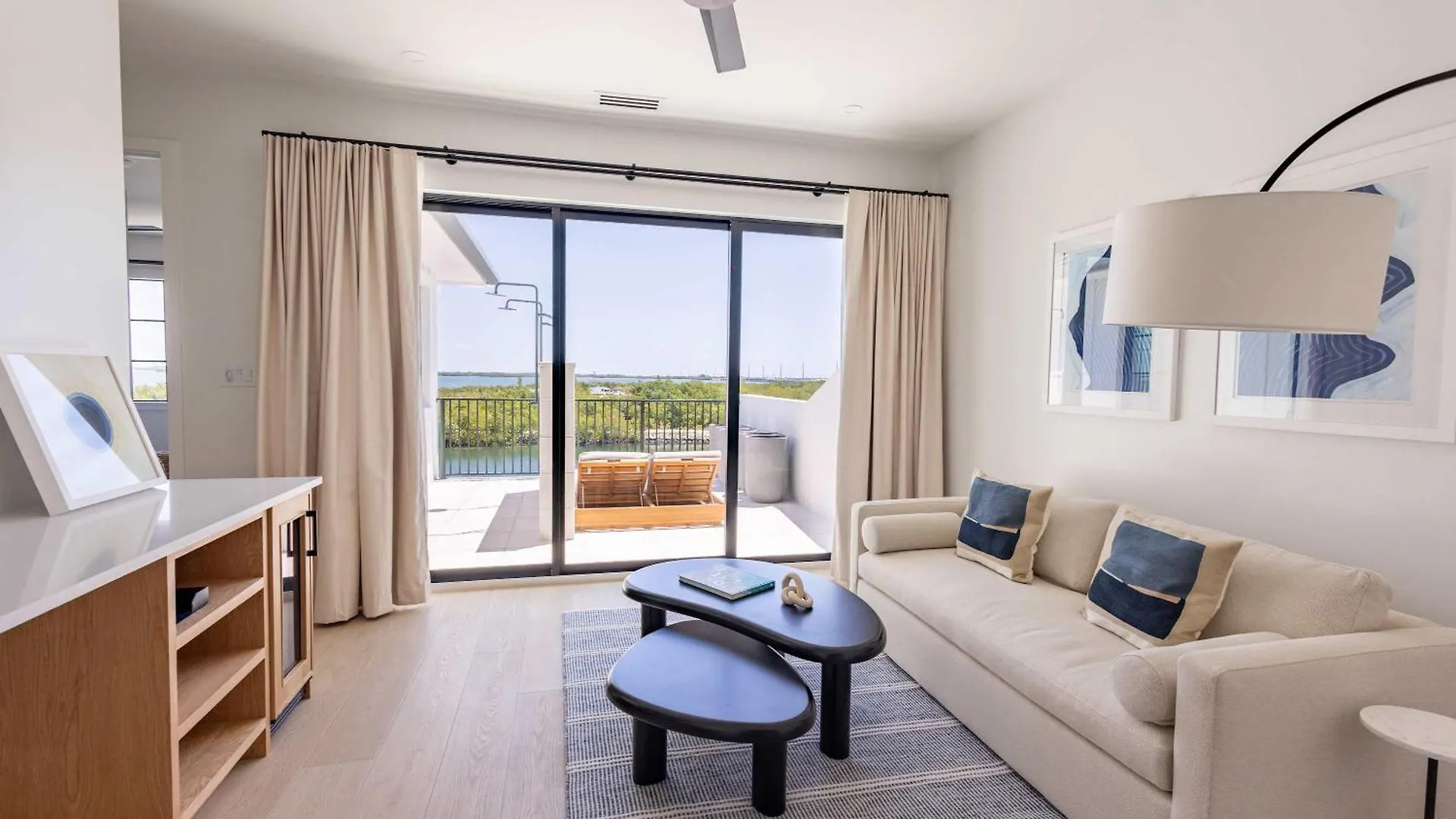 Holiday home Parking Pool Dock - Starboard House