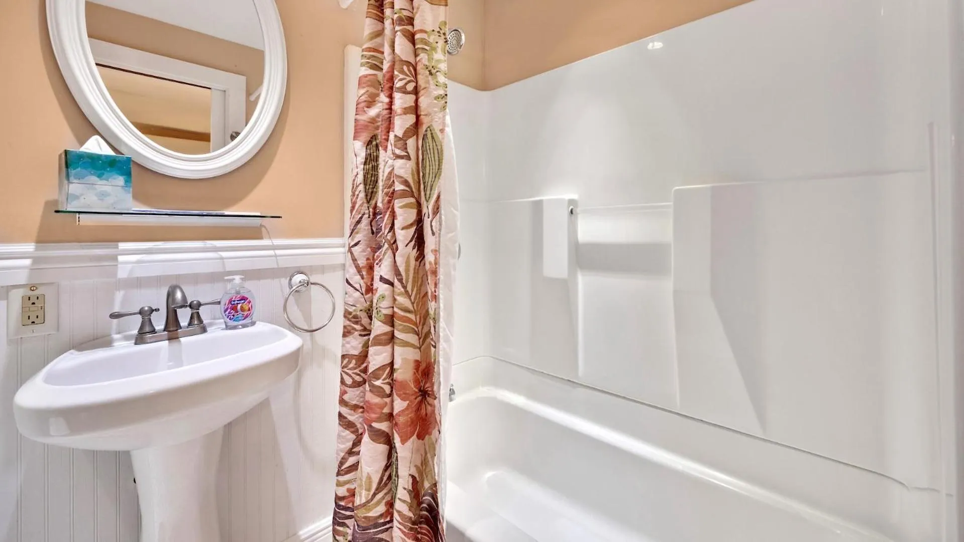 Calusa By Last Key Realty Holiday home *