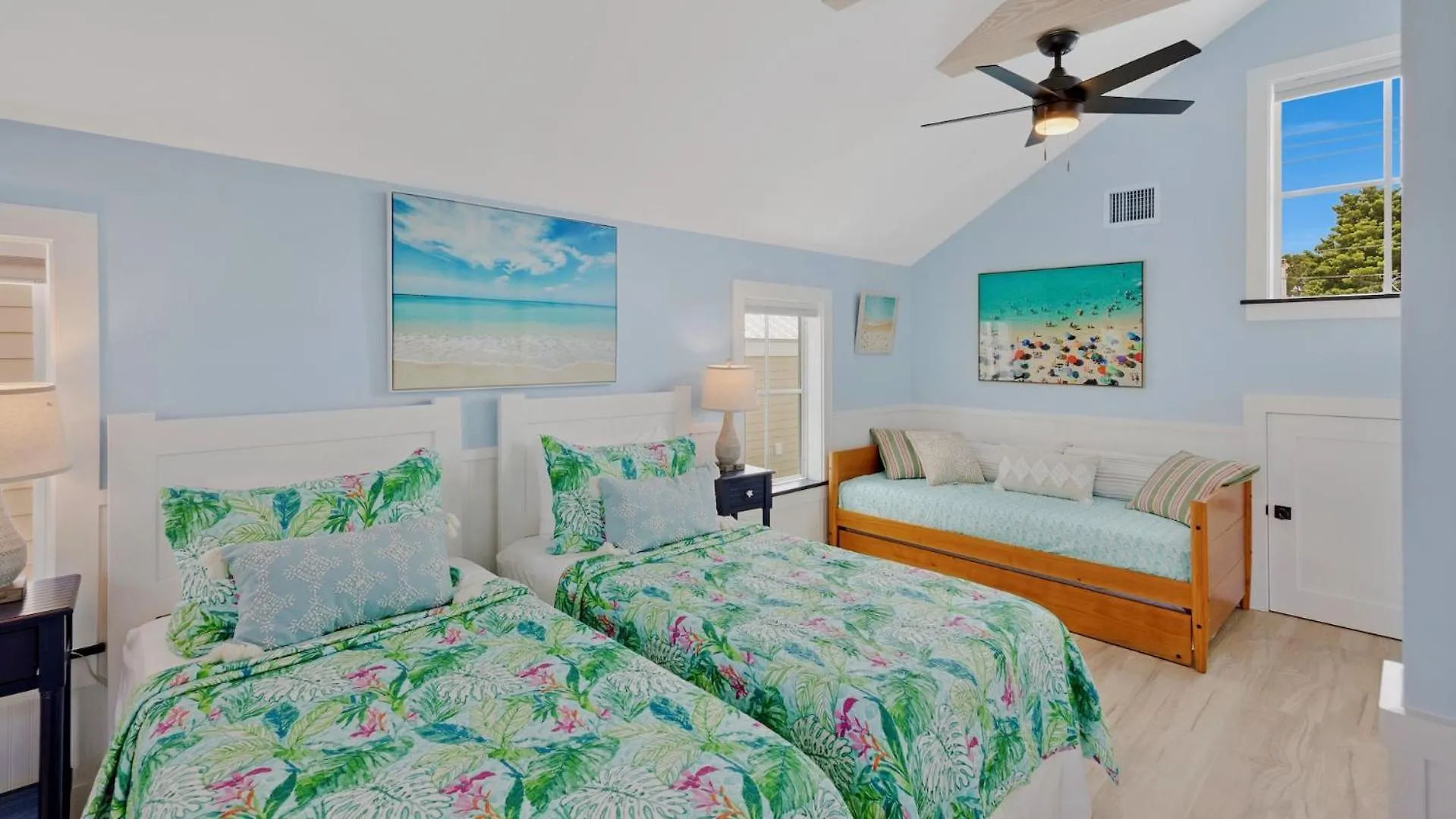 Dos Casitas By Last Key Realty *