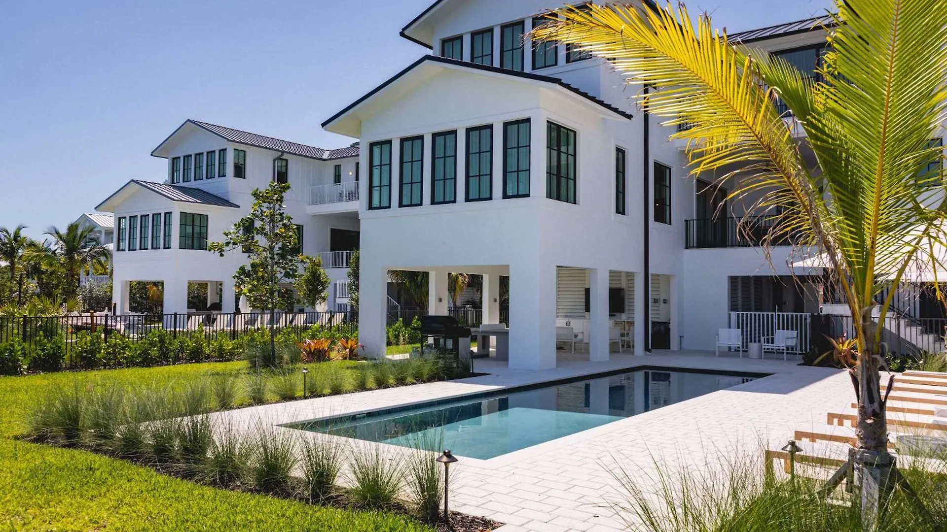 Waterfront Luxury - Tidelands House