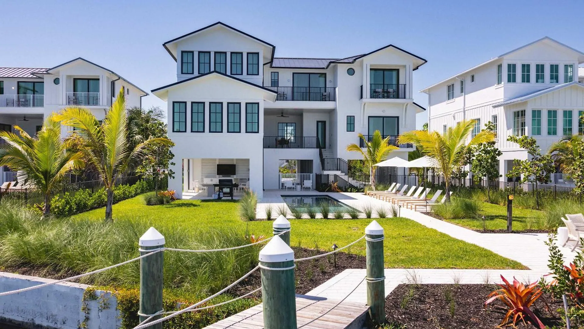 Waterfront Luxury - Tidelands House *