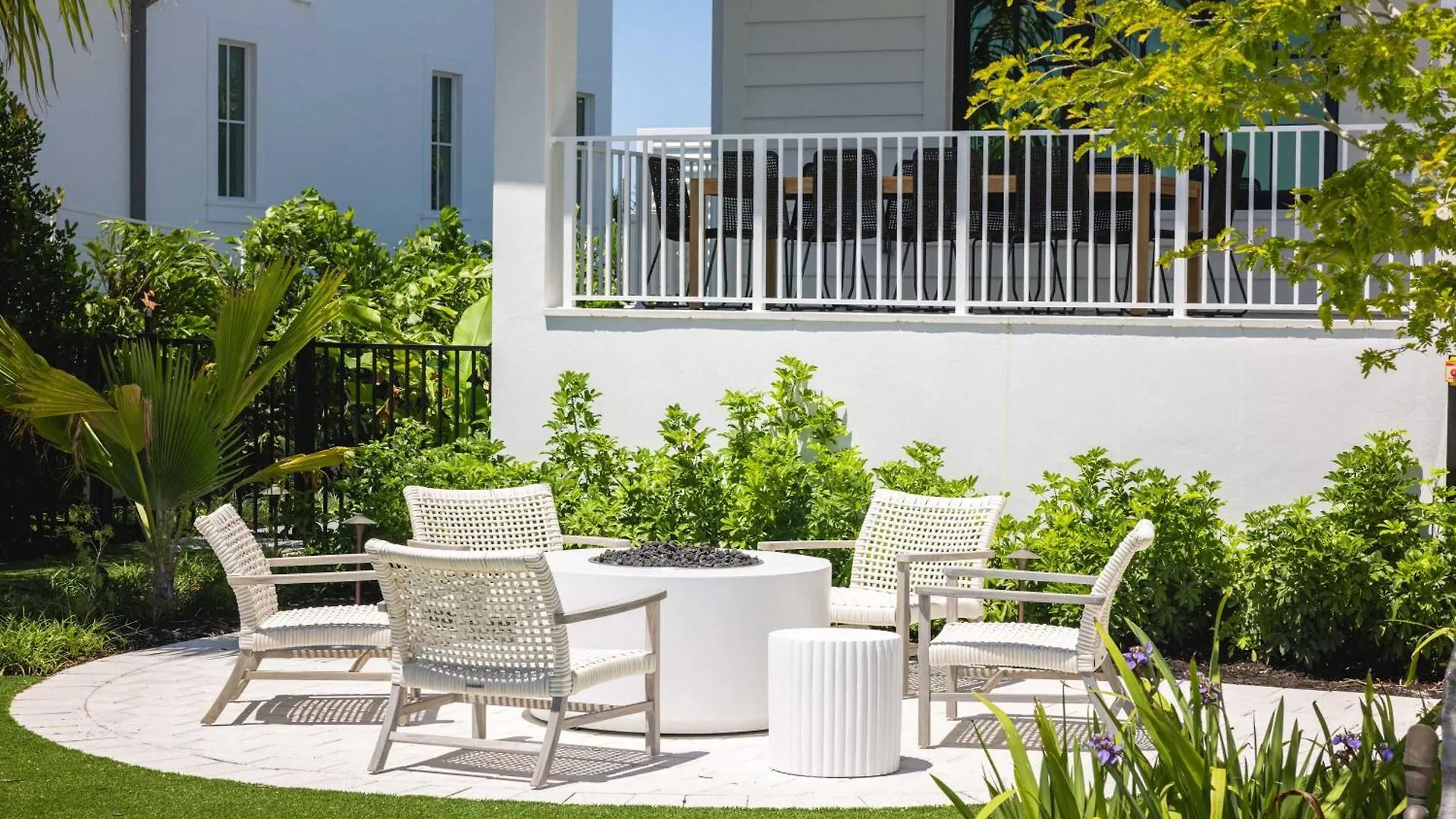 Holiday home Parking Pool & Dock - Shellstone House