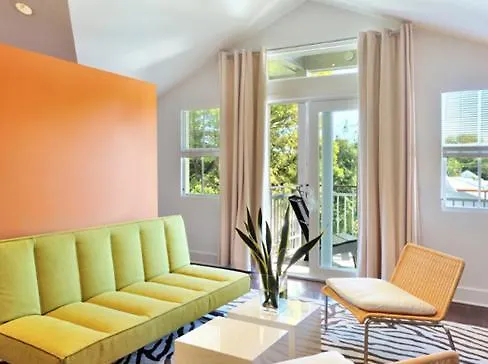 Hotel Truman 3*