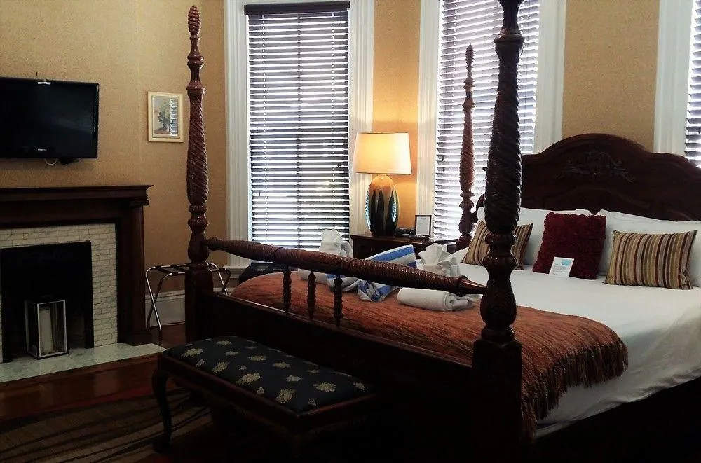 The Artist House Bed & Breakfast 3*