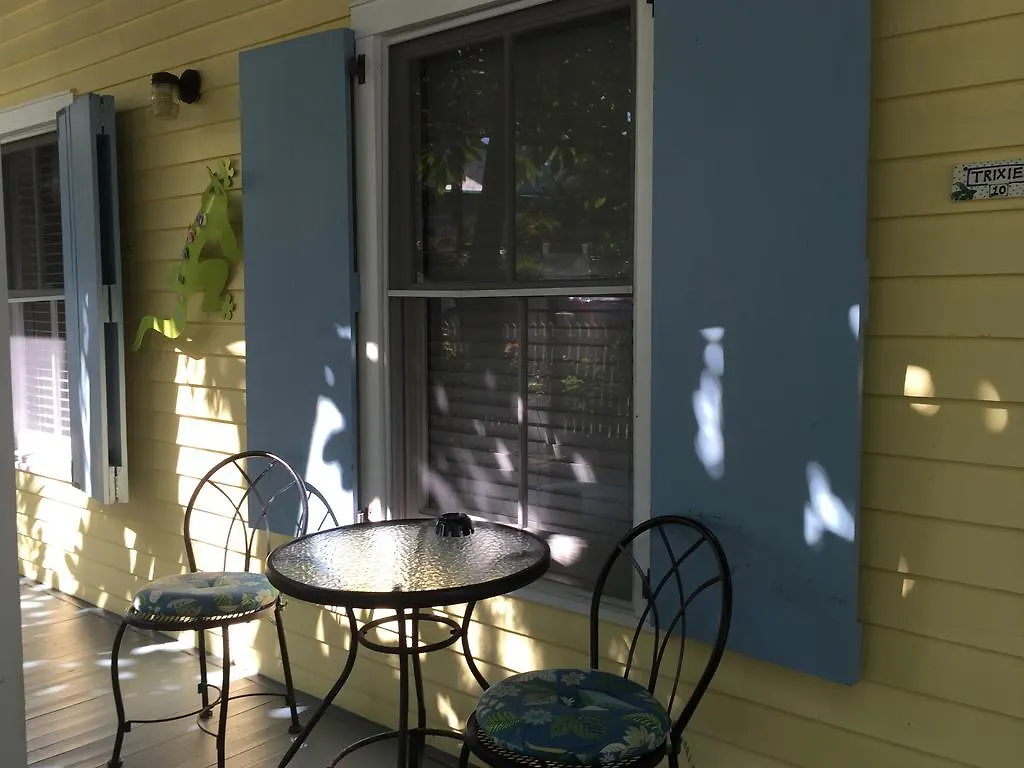 The Angelina - Adult Exclusive Guest house
