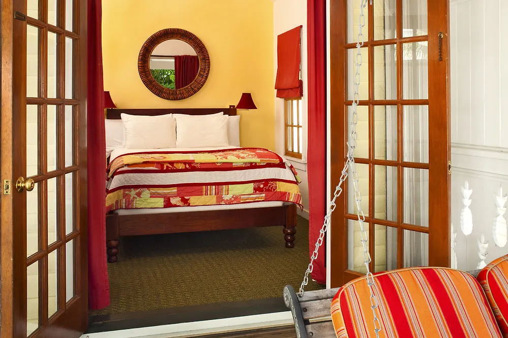 Tropical Hotel 3*