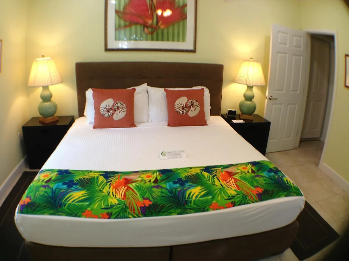 Travelers Palm 2*