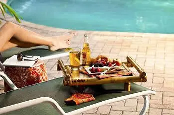 Tropical Hotel 3*
