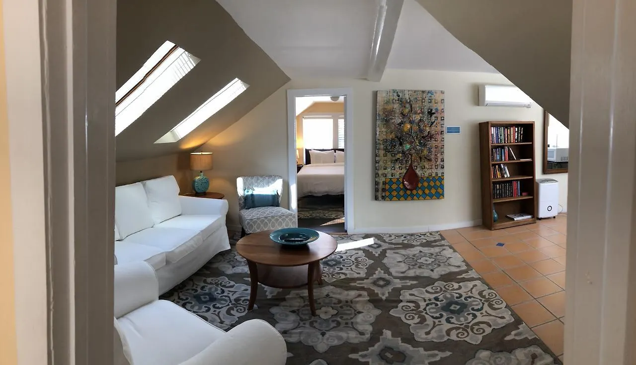L'habitation Guesthouse- Adult Exclusive 2*