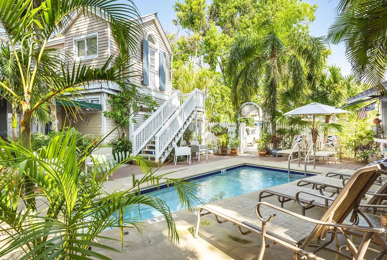 B&B Andrews & Garden
